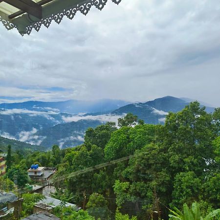 Aam'S Courtyard Hotel กาลิมปง ภายนอก รูปภาพ